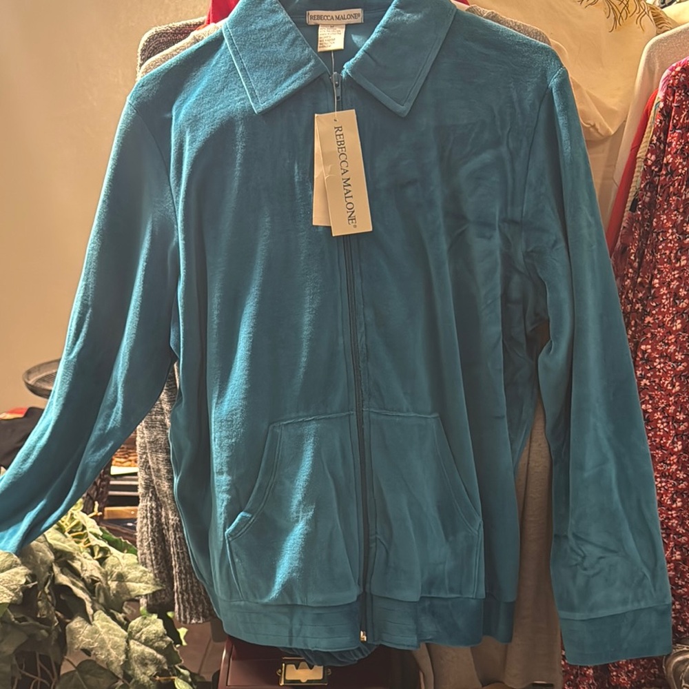 Rebecca Malone Blue Zip-Up Jacket with Matching pants.